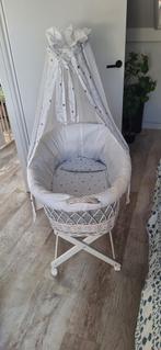 Leuke, schattige Rotan babywieg, Ophalen, Zo goed als nieuw, Wieg