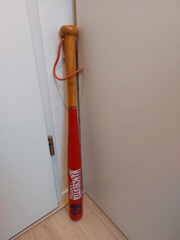 Honkbalknuppel manchester united, Sport en Fitness, Honkbal en Softbal, Gebruikt, Knuppel, Honkbal, Ophalen of Verzenden