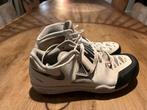 Speerwerp schoenen - Zo goed als nieuw, Ophalen of Verzenden, Zo goed als nieuw, Wit, Overige typen