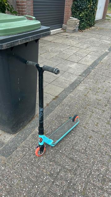 Stuntstep beschikbaar voor biedingen