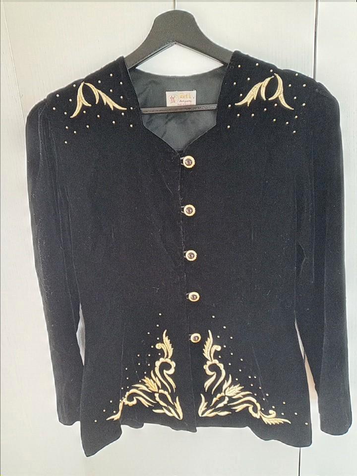 S prachtig jasje zwart fluweel met goudstiksel en kralen, Kleding | Dames, Jasjes, Kostuums en Pakken, Nieuw, Jasje, Maat 36 (S)