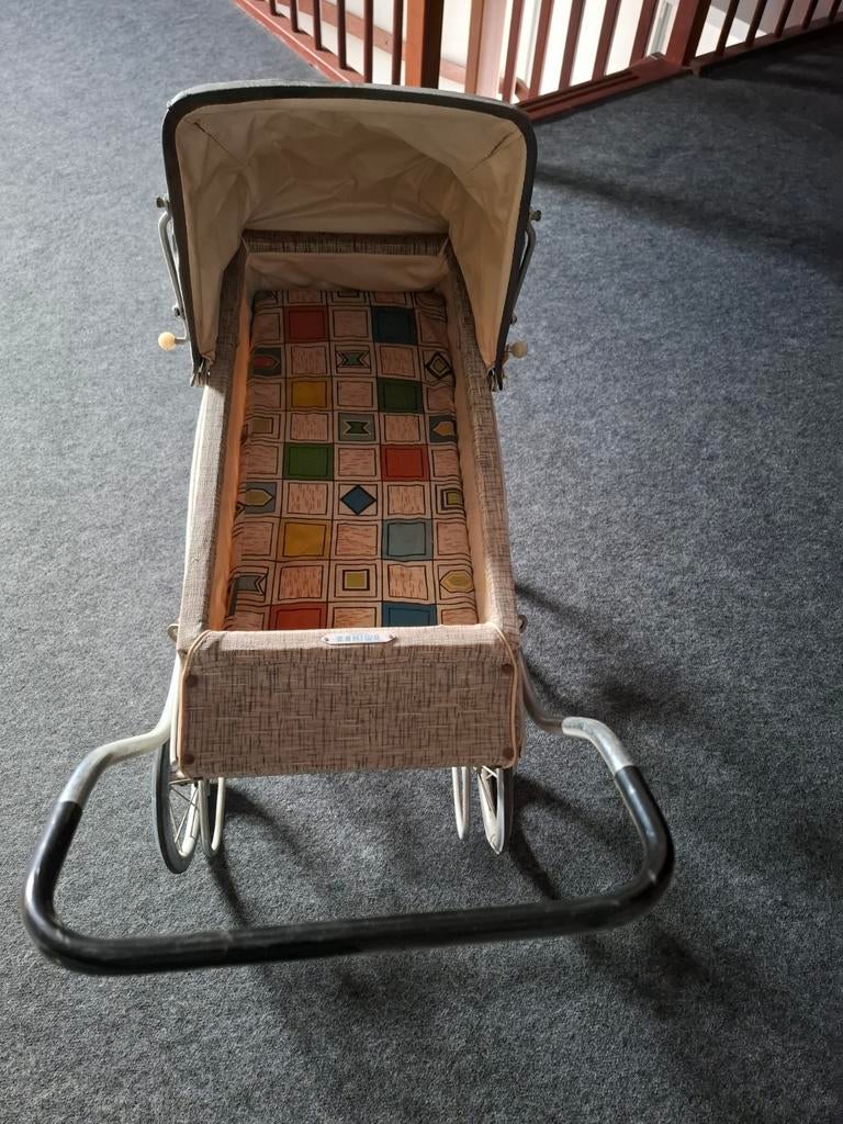 Jaren 60 kinderwagen voor meisjes, Ophalen, Gebruikt, Overige merken