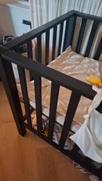 Zwart houten box, Kinderen en Baby's, Boxen, Ophalen of Verzenden, Zo goed als nieuw