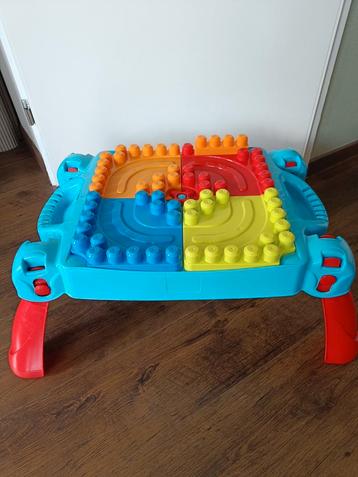 Mega Blocks incl looprups en meer dan 250 bouwstenen beschikbaar voor biedingen