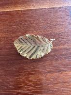 Gouden Blad Broche vintage, Sieraden, Tassen en Uiterlijk, Broches, Ophalen of Verzenden, Gebruikt, 4 tot 7 cm, Goud