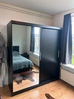 Kledingkast - zwart - goud - schuifdeur - spiegel, Ophalen, 200 cm of meer, 150 tot 200 cm, Zo goed als nieuw
