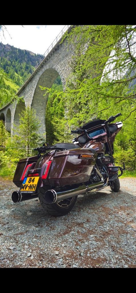 Khrome werks dominator full exhuast street glide road glide, Motoren, Onderdelen | Harley-Davidson, Ophalen of Verzenden