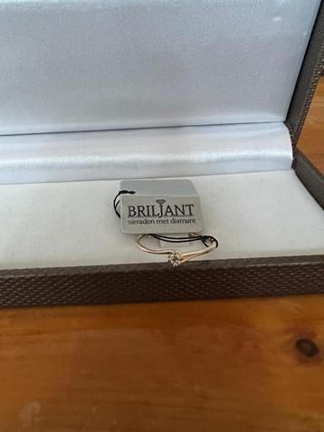 Geelgouden Briljant ring met diamant 0,05krt
