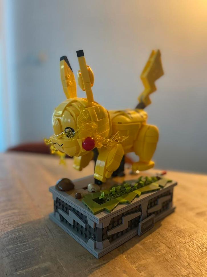 Mega Construx Pokemon Pikachu, Kinderen en Baby's, Speelgoed | Duplo en Lego, Zo goed als nieuw, Complete set, Ophalen of Verzenden
