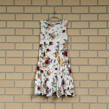Lady Vintage Jurk Maat 14 Wit Bloemenprint Midi Mouwloos beschikbaar voor biedingen