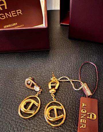 Oorbellen Aigner beschikbaar voor biedingen