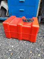 Nette kunststof brandstof tank met aansluitpunten 52,5 liter, Watersport en Boten, Accessoires en Onderhoud, Ophalen of Verzenden
