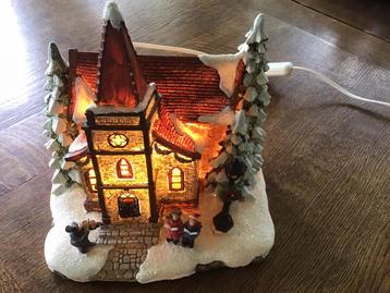 Kersthuis met sfeervolle verlichting beschikbaar voor biedingen