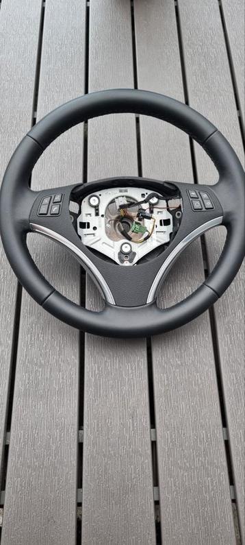 NIEUWSTAAT SPORTSTUUR FLIPPERS   BMW E90 E91 E92 E93 E82 E81 beschikbaar voor biedingen