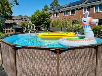 Zwembad 360cm compleet beschikbaar voor biedingen