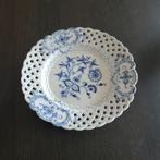 Antiek Meissen porselein bord – Blauwe Ui, opengewerkt, Antiek en Kunst, Antiek | Porselein, Ophalen