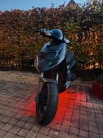 Aprilia sr50 motard, Fietsen en Brommers, Ophalen of Verzenden, Zo goed als nieuw, Benzine, SR 50