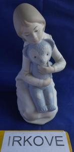 NAO LLADRO MEISJE MET TEDDY BEER * Biscuit Porselein *, Verzamelen, Beelden en Beeldjes, Verzenden, Zo goed als nieuw, Mens