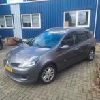 Renault Clio 1.2 TCE 100 Estate 2008 Grijs, Auto's, Voorwielaandrijving, 535 kg, 4 cilinders, 1095 kg