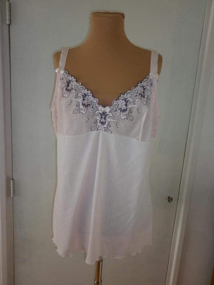 hemdje maat 50-52 merk : Miriale / pradona, Kleding | Dames, Ondergoed en Lingerie, Hemd, Roze, Verzenden