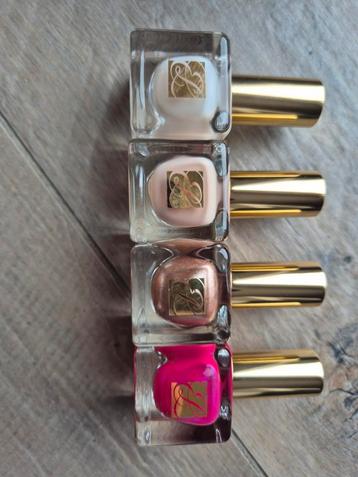 Estee Lauder Pure Color Nagellakken in diverse kleuren beschikbaar voor biedingen