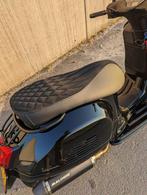 Vespa gts Buggati zadel suede (nieuw!), Fietsen en Brommers, Scooters | Vespa, Ophalen of Verzenden, Nieuw, Overige modellen