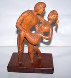 Handgesneden erotisch houten sculptuur. H. 21cm. Izgs., Antiek en Kunst, Kunst | Beelden en Houtsnijwerken, Ophalen of Verzenden