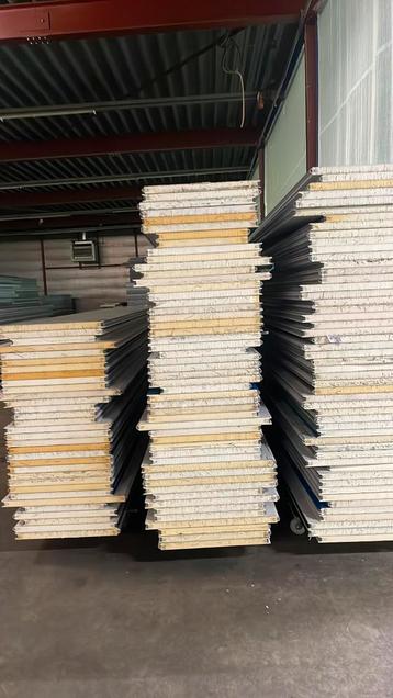 Sandwichpanelen 40 mm isolatie damwand dakplaten isoleren beschikbaar voor biedingen