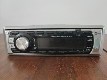 Autoradio met cd speler en USB beschikbaar voor biedingen