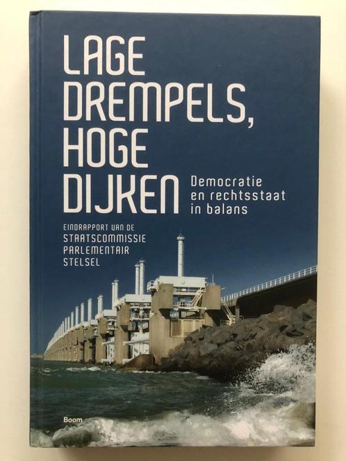 Lage drempels, hoge dijken, Boeken, Geschiedenis | Vaderland, Zo goed als nieuw, 20e eeuw of later, Verzenden