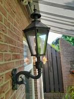 Te Koop: Gietijzeren klassieke buitenlamp, Ophalen, Zo goed als nieuw, Glas, Klassiek
