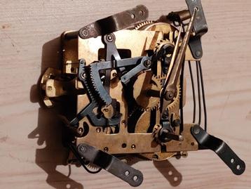 uurwerk klok beschikbaar voor biedingen