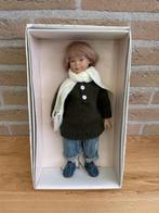 Heidi Ott Die Kleinen, Jongen met sjaal en met pet ong 30cm, Ophalen of Verzenden, Gebruikt, Pop