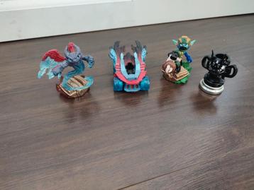Skylanders Superchargers, 2 skylanders en 2 attributen beschikbaar voor biedingen