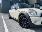 Mini Clubman 1.6 Cooper S 128KW 2008 Wit 215 PK!!, Voorwielaandrijving, 4 cilinders, 4 stoelen, Wit