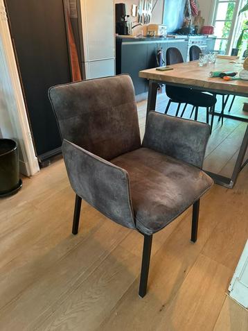 2 grijze eettafel stoelen antraciet