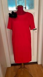 MARCCAIN rode jurk mt 7 / mt 44, Kleding | Dames, Maat 42/44 (L), Ophalen of Verzenden, Zo goed als nieuw, Knielengte