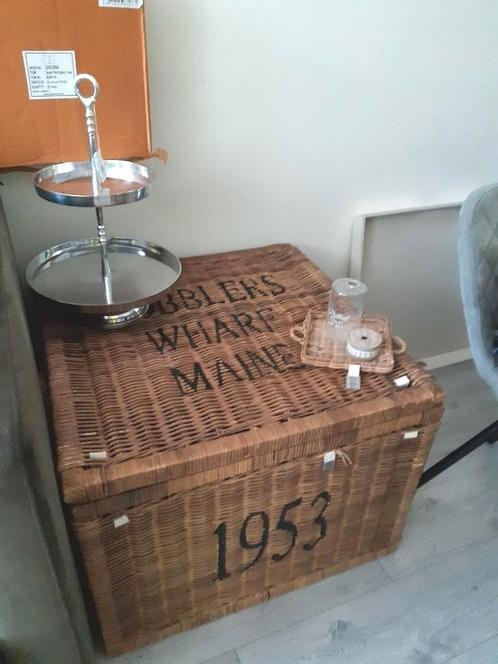 Riviera Maison RM trunk mand Cobblers Wharf Maine (nwpr €299, Huis en Inrichting, Woonaccessoires | Schalen en Manden, Gebruikt