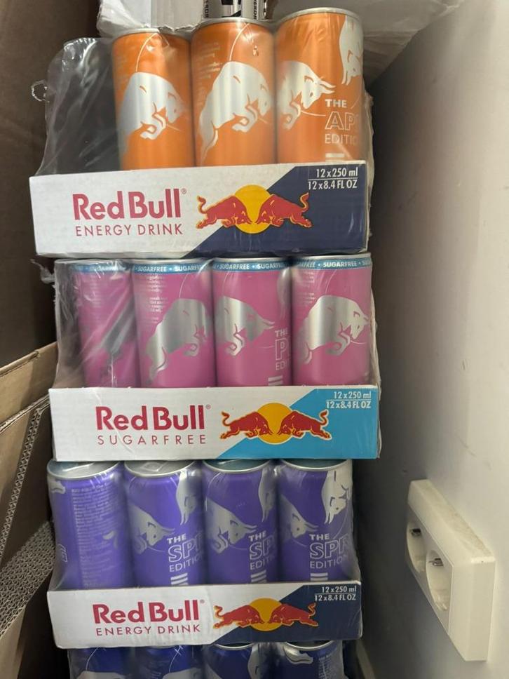Verschillende Red Bull trays – €17 per tray!, Diversen, Levensmiddelen, Ophalen of Verzenden