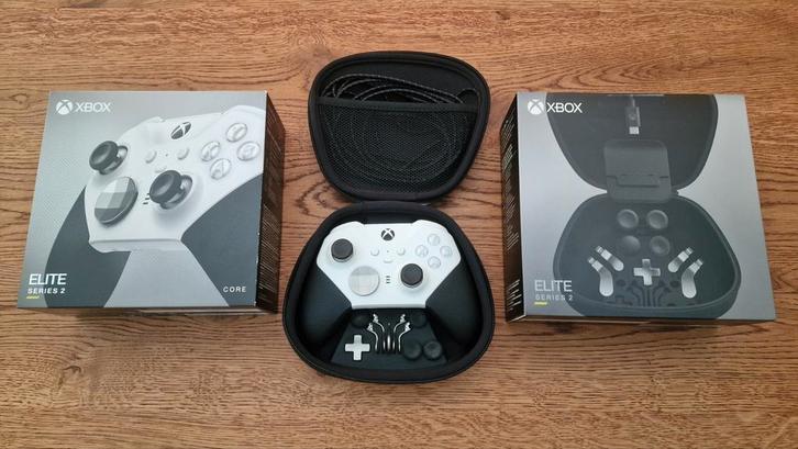Xbox Elite Series 2 Core Wit, met accessoirepakket, Spelcomputers en Games, Spelcomputers | Xbox | Accessoires, Zo goed als nieuw