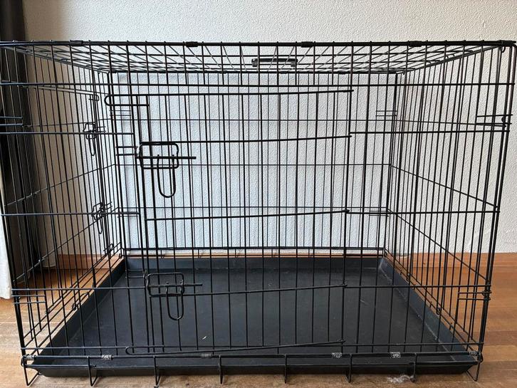 Bench zwart 75 cm hoog, Dieren en Toebehoren, Hondenhokken, Zo goed als nieuw, 65 tot 100 cm, 75 tot 110 cm, Ophalen of Verzenden