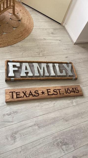 Amerikaanse borden beschikbaar voor biedingen