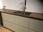 3 notenhouten bladen en twee hoge keukenkasten Ikea, Huis en Inrichting, Keuken | Complete keukens, Ophalen, Gebruikt, U-keuken