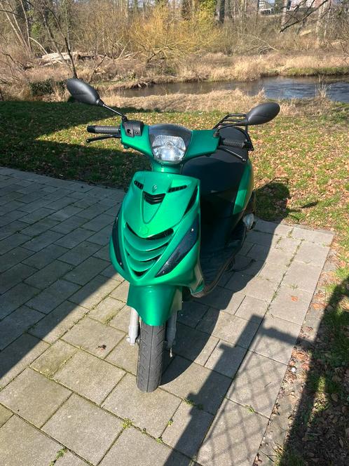 Piaggio zip brom 4t, Fietsen en Brommers, Scooters | Piaggio, Zo goed als nieuw, Zip, Maximaal 45 km/u, Benzine, Ophalen