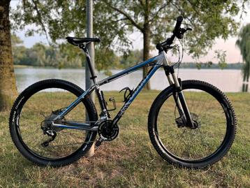 Nette Giant Talon mountainbike – framemaat M, 27.5 inch beschikbaar voor biedingen