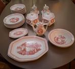 Servies Adams model Minuet rood, Huis en Inrichting, Keuken | Servies, Ophalen, Zo goed als nieuw, Bord(en), Wedgwood
