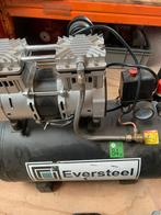 Eversteel Compressor - Nieuw!, Doe-het-zelf en Verbouw, Compressors, 6 tot 10 bar, Nieuw, Ophalen of Verzenden, 25 tot 100 liter