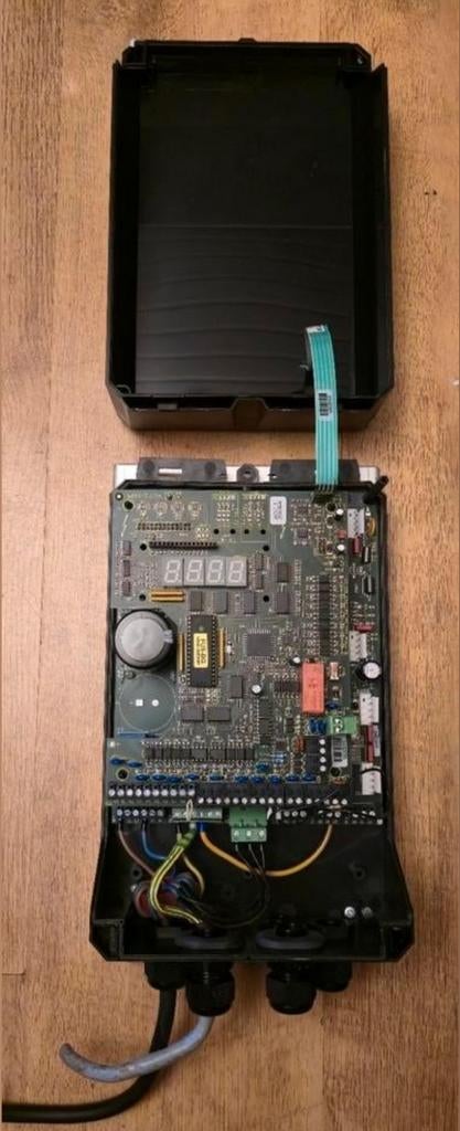 Garagedeur Roldeur opener FIEG ELECTRONIC., Ophalen of Verzenden, Gebruikt, Compleet systeem, Raam of Deur