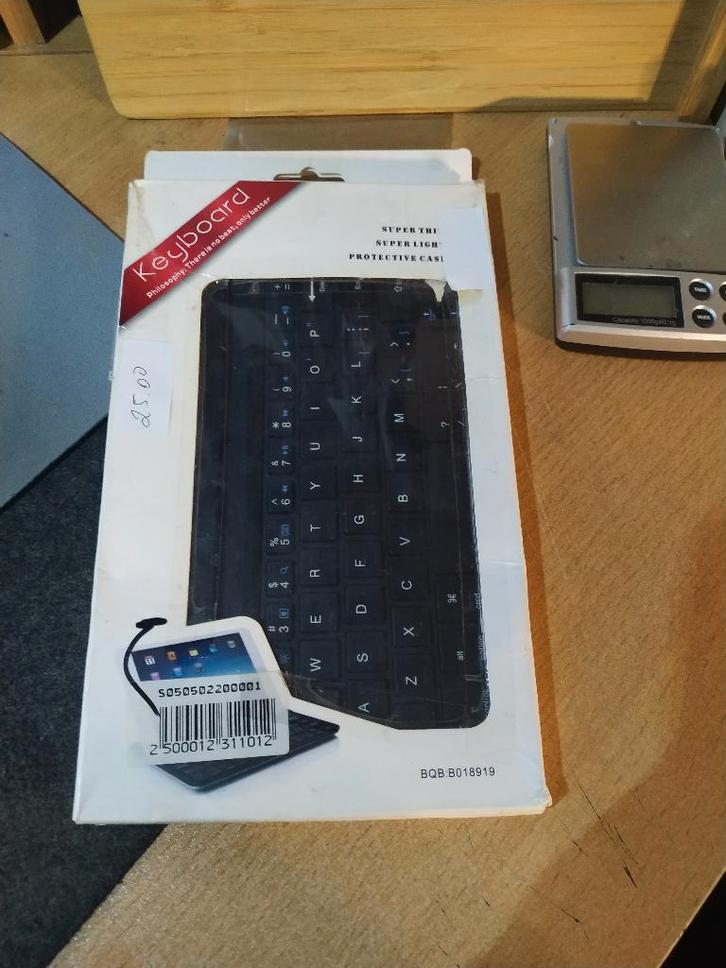 Bluetooth Toetsenbord-Cover voor iPad Min, Computers en Software, Toetsenborden, Zo goed als nieuw, Qwerty, Draadloos, Ophalen of Verzenden