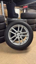 Set Volkswagen Tiguan 2020- winter wielen️️ 18 inch Velgen, 18 inch, Gebruikt, Banden en Velgen, 235 mm